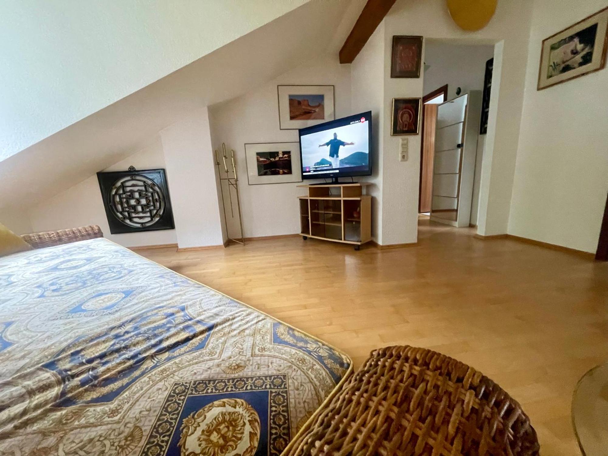 Wunderschoenes Grosses 3 Zimmer Apartament Zentrum Goldstadt Familienfreundlich Mit Garage Pforzheim Ngoại thất bức ảnh