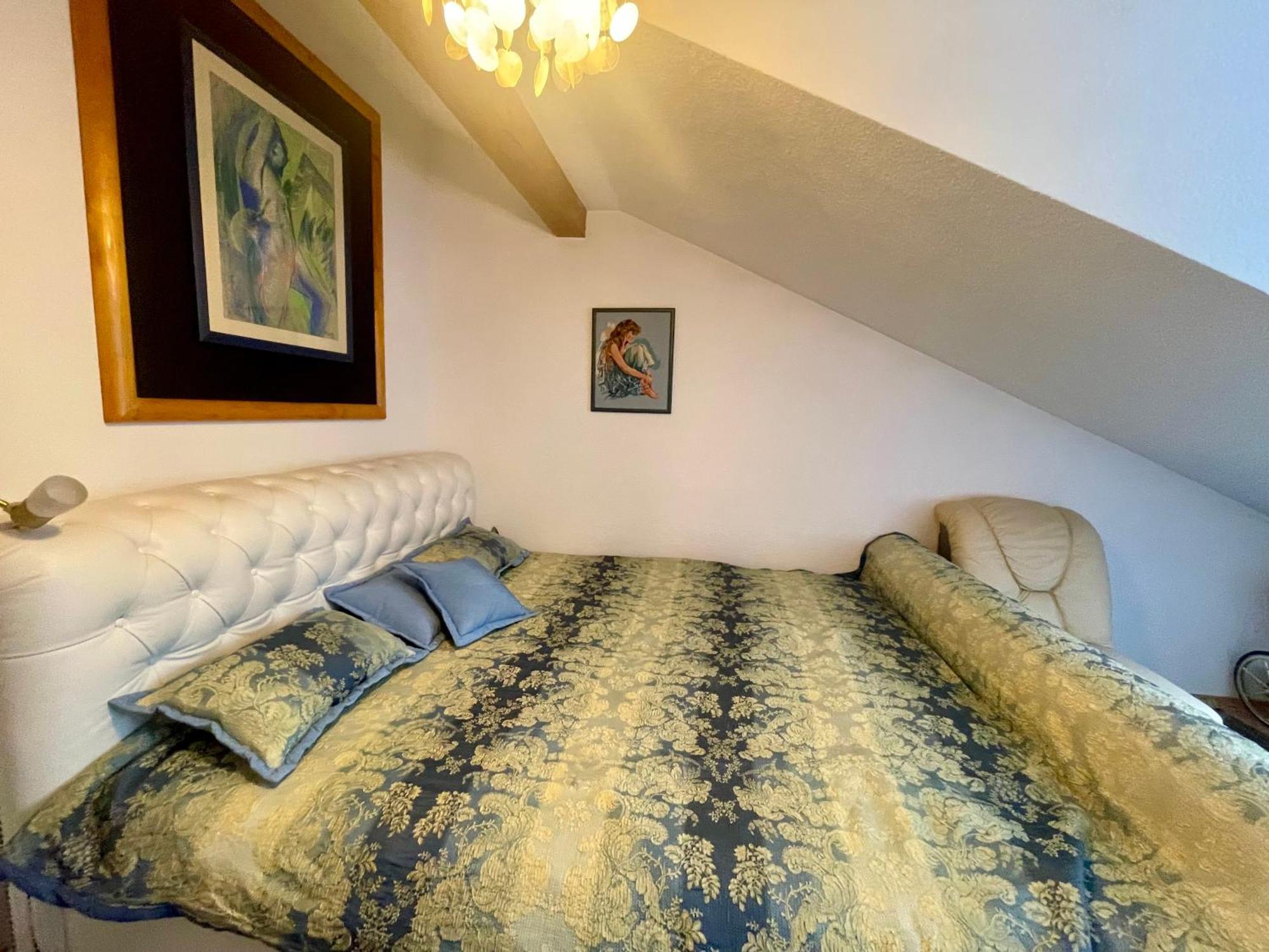 Wunderschoenes Grosses 3 Zimmer Apartament Zentrum Goldstadt Familienfreundlich Mit Garage Pforzheim Ngoại thất bức ảnh